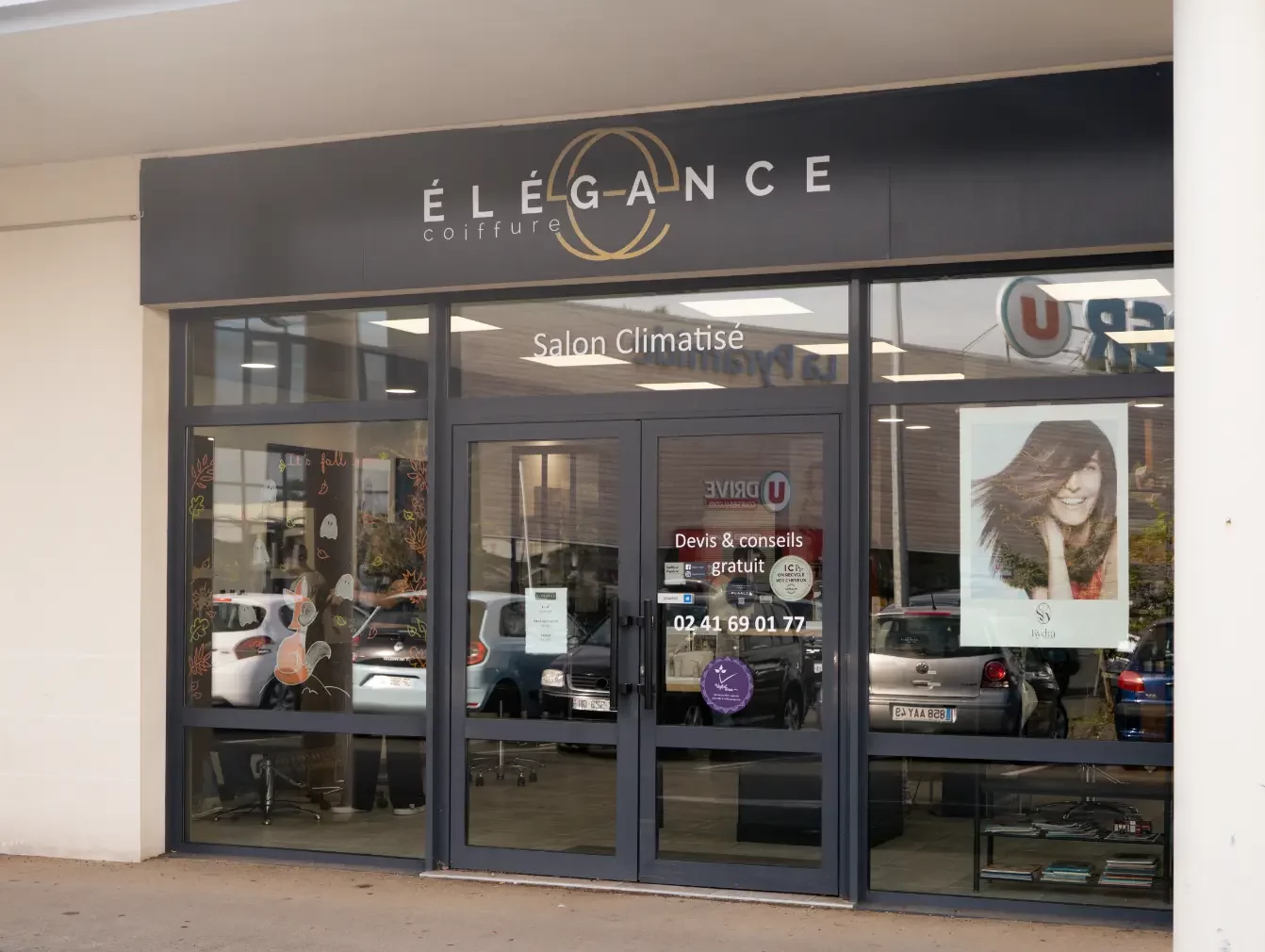 elegance-groupe-salon-coiffeur-angers (8) elegance-groupe-salon-coiffeur-angers (8)