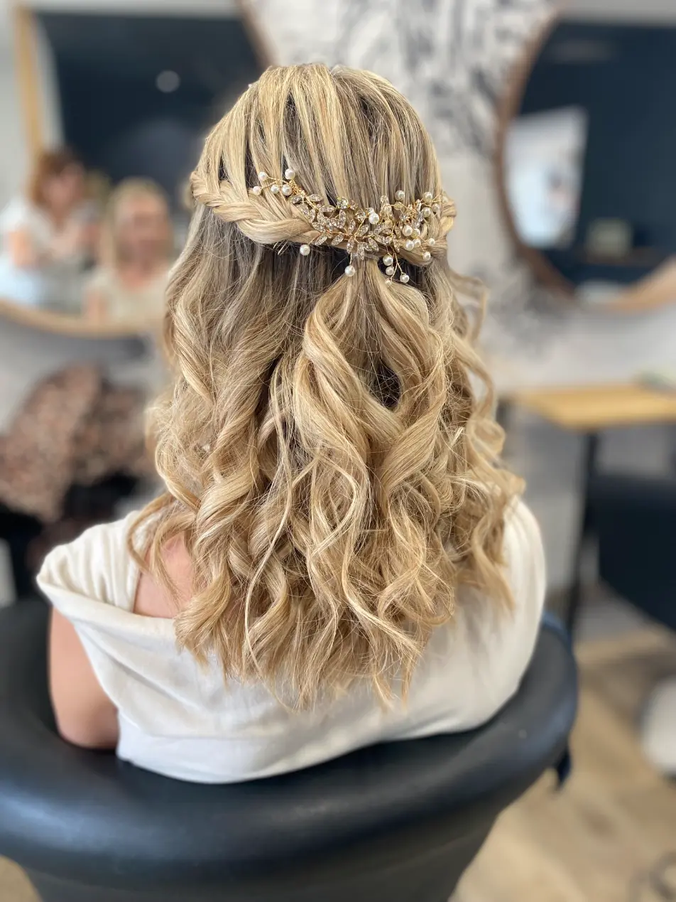 elegance-groupe-salon-coiffure-avrille (4)