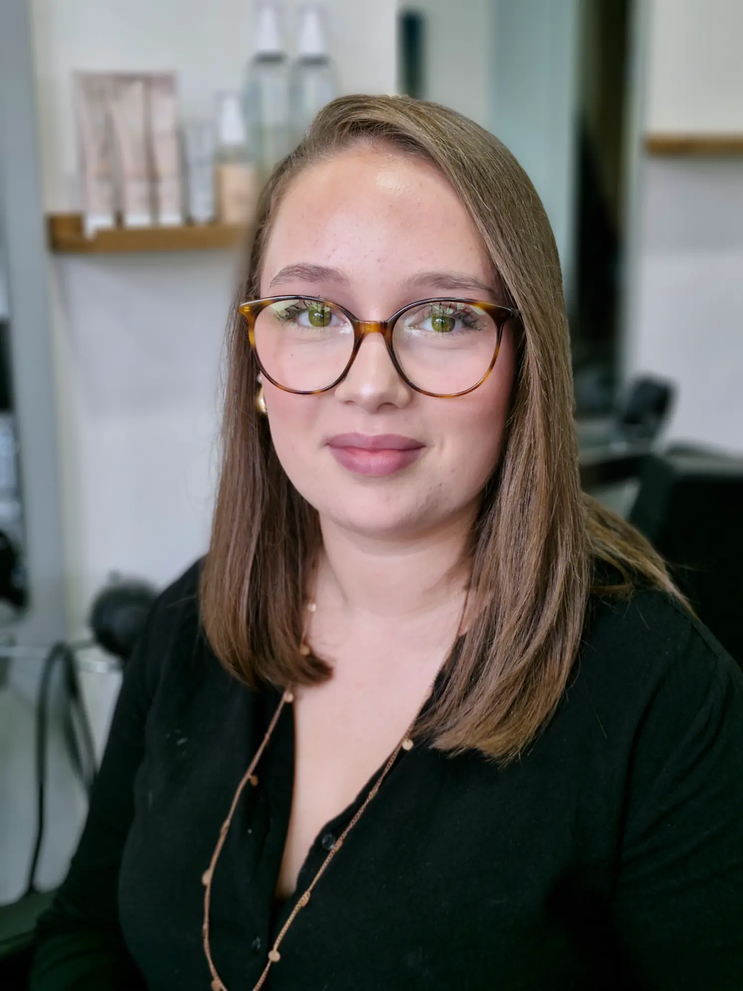 Anais Elegance groupe salon de coiffure au pont de ce